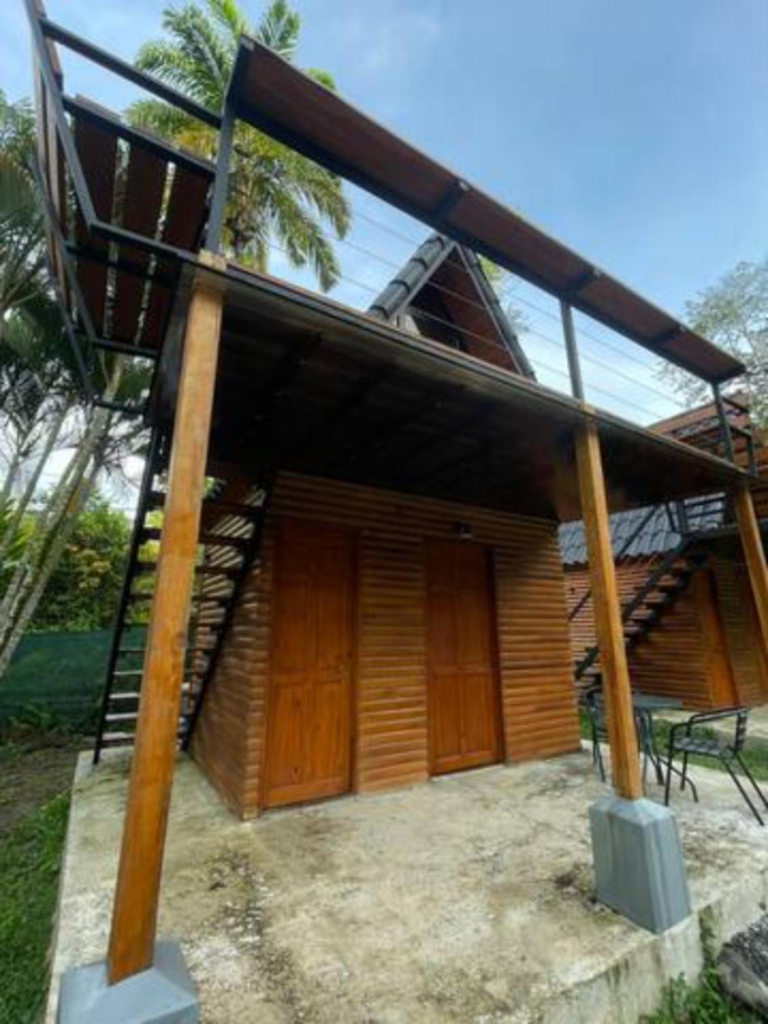 Bungalows Sloth Manzanillo  Zewnętrze zdjęcie